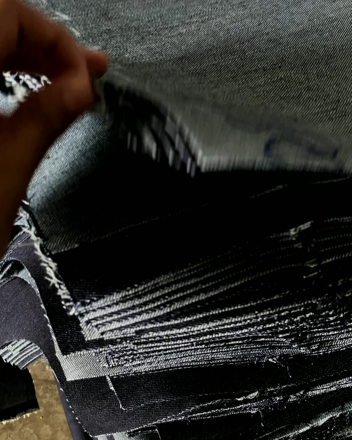 KHĀLONG denim